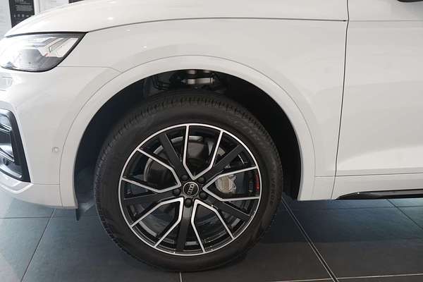 2024 Audi Q5 45 TFSI Sport FY