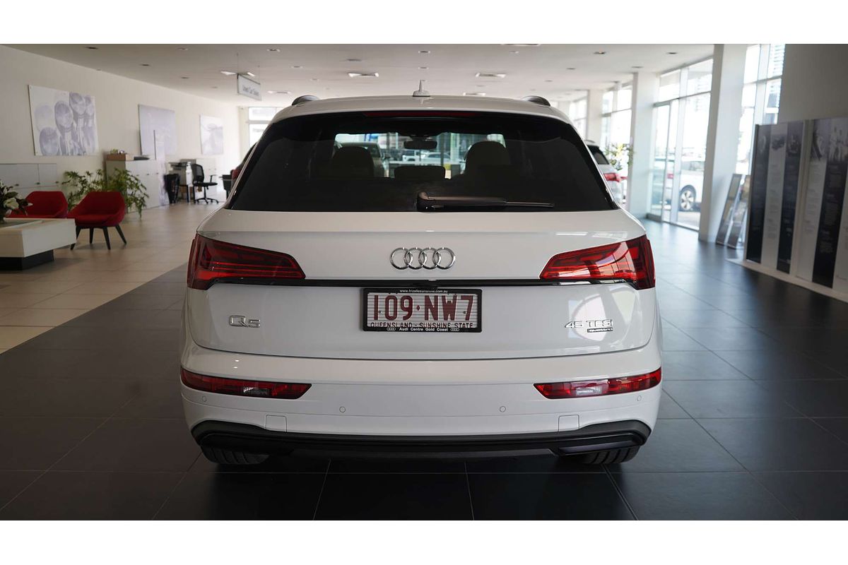 2024 Audi Q5 45 TFSI Sport FY