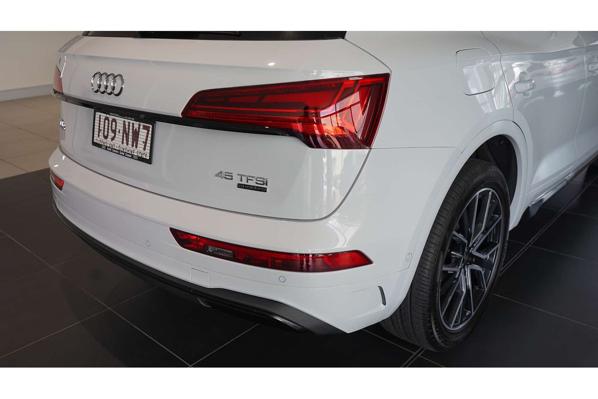 2024 Audi Q5 45 TFSI Sport FY