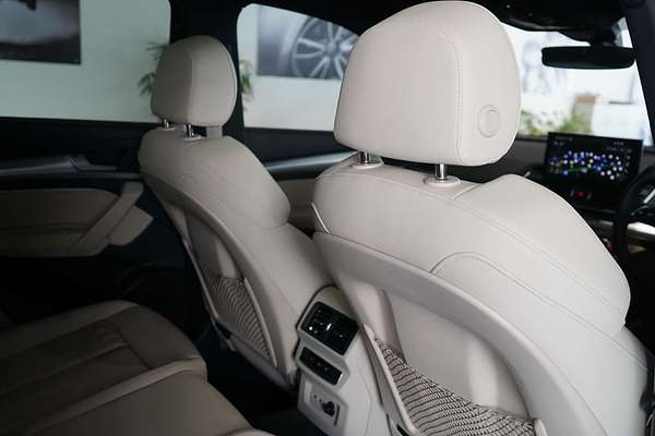 2024 Audi Q5 45 TFSI Sport FY