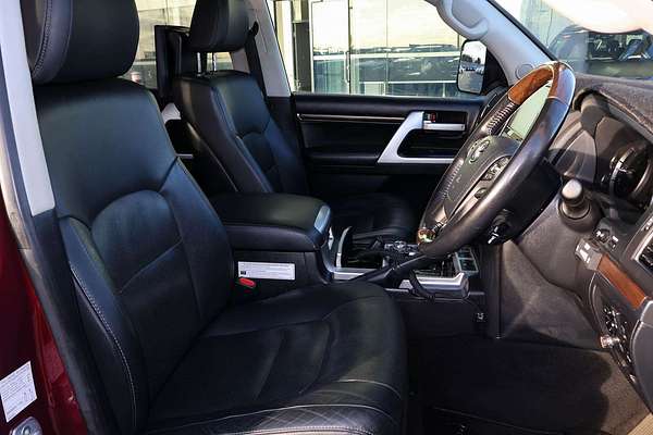 2021 Toyota Landcruiser Sahara VDJ200R