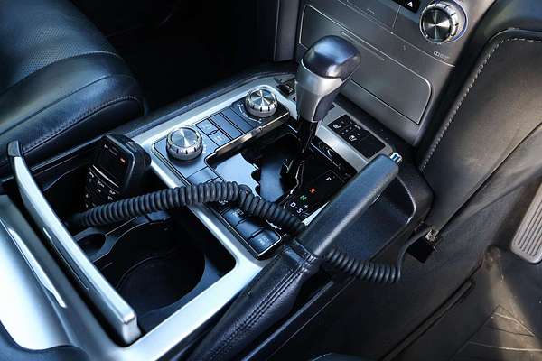 2021 Toyota Landcruiser Sahara VDJ200R