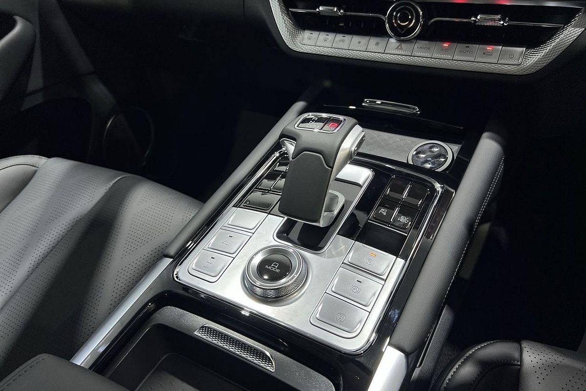 2025 GWM Cannon Alpha Lux PHEV P05 4X4