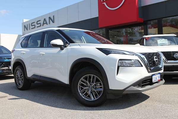 2025 Nissan X-TRAIL ST T33