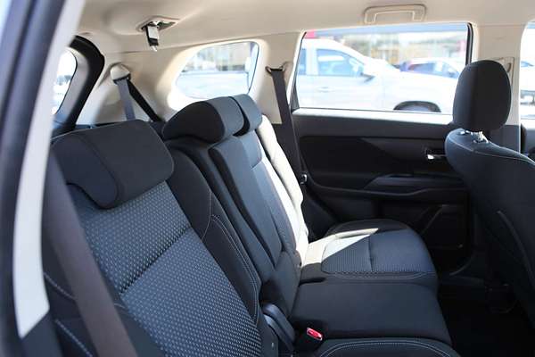 2021 Mitsubishi Outlander ES ZL