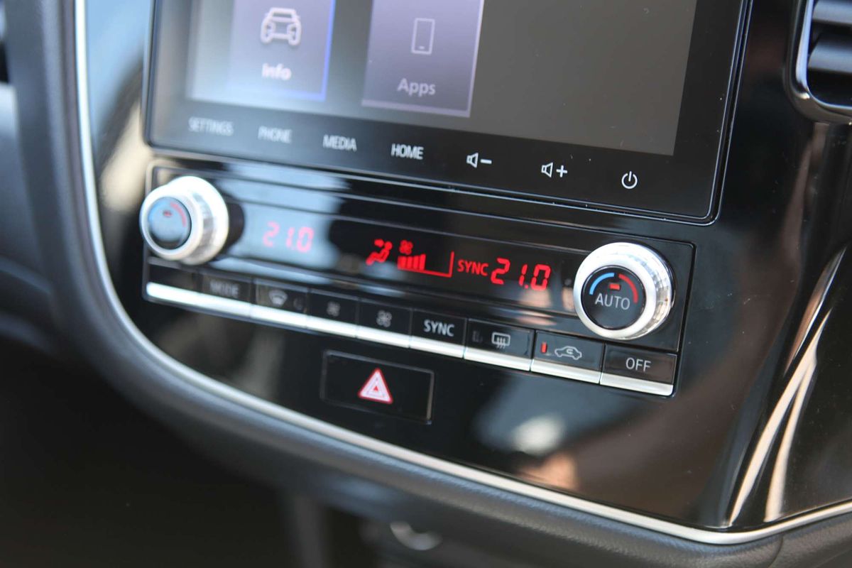 2021 Mitsubishi Outlander ES ZL