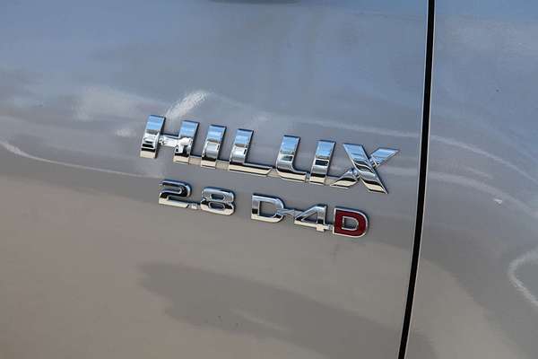 2020 Toyota Hilux SR5 GUN126R 4X4
