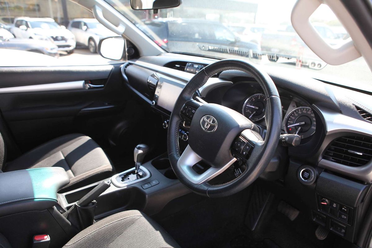 2020 Toyota Hilux SR5 GUN126R 4X4