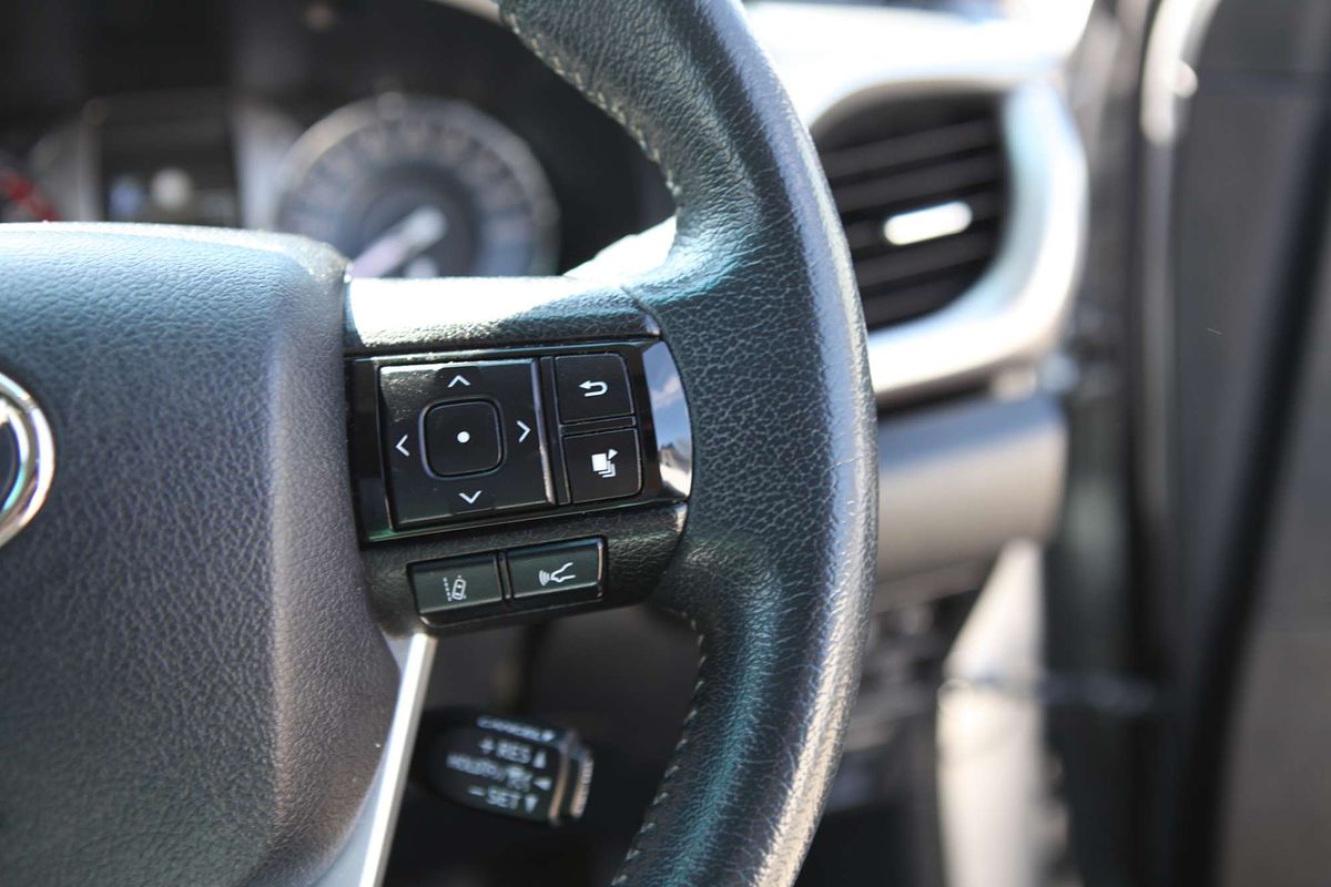 2020 Toyota Hilux SR5 GUN126R 4X4