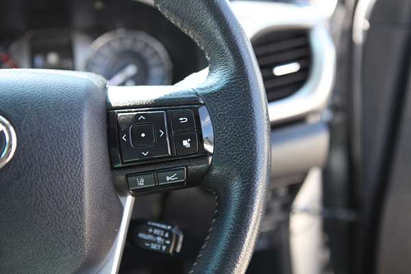 2020 Toyota Hilux SR5 GUN126R 4X4