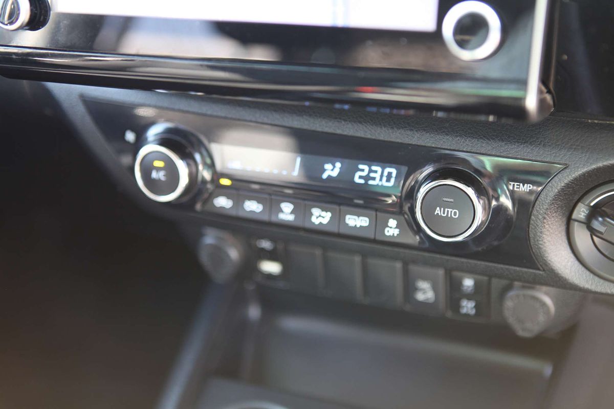 2020 Toyota Hilux SR5 GUN126R 4X4