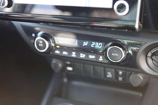 2020 Toyota Hilux SR5 GUN126R 4X4