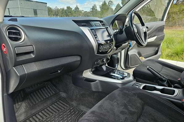 2020 Nissan Navara ST D23 4X4