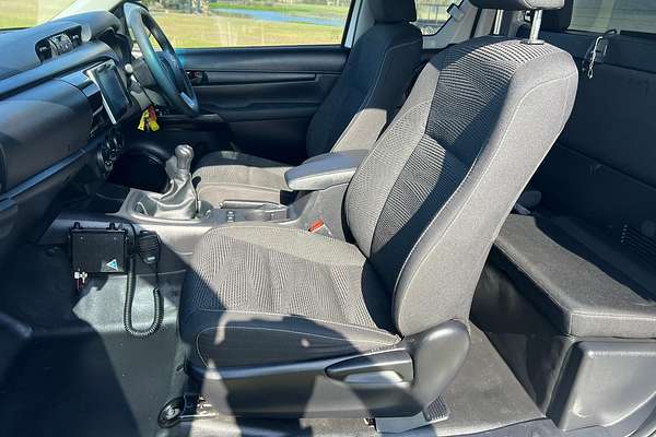 2018 Toyota Hilux SR GUN126R 4X4