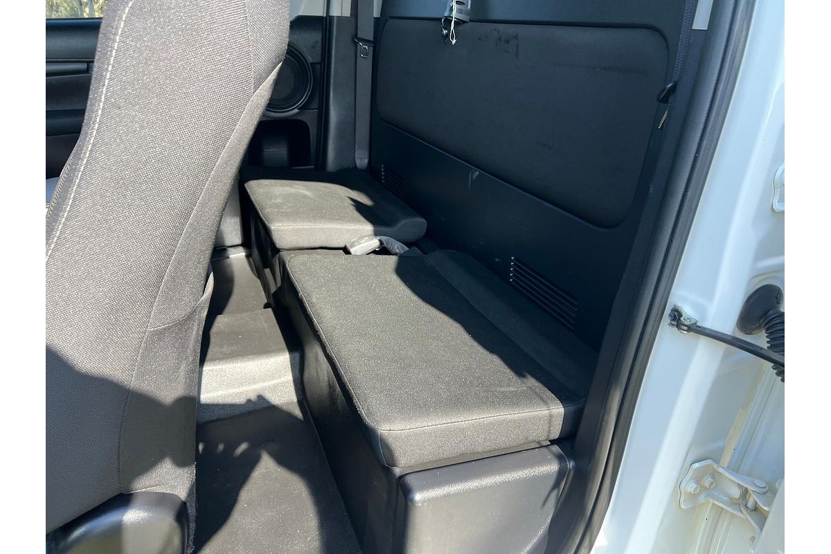 2018 Toyota Hilux SR GUN126R 4X4