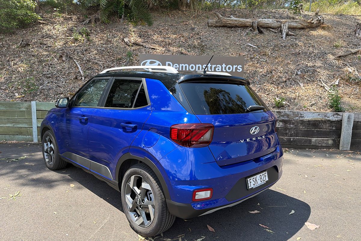 2025 Hyundai Venue Elite QX.V5