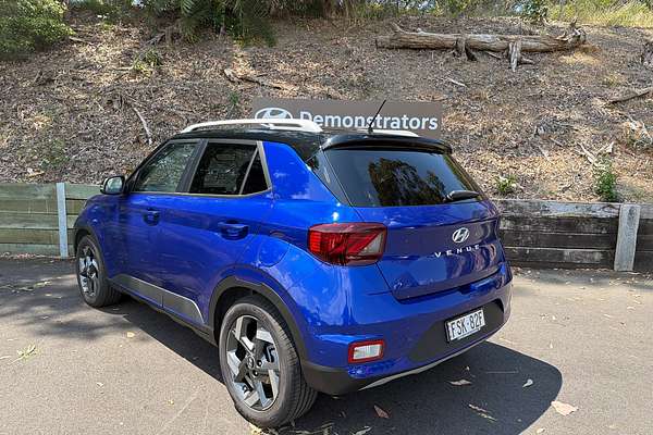 2025 Hyundai Venue Elite QX.V5