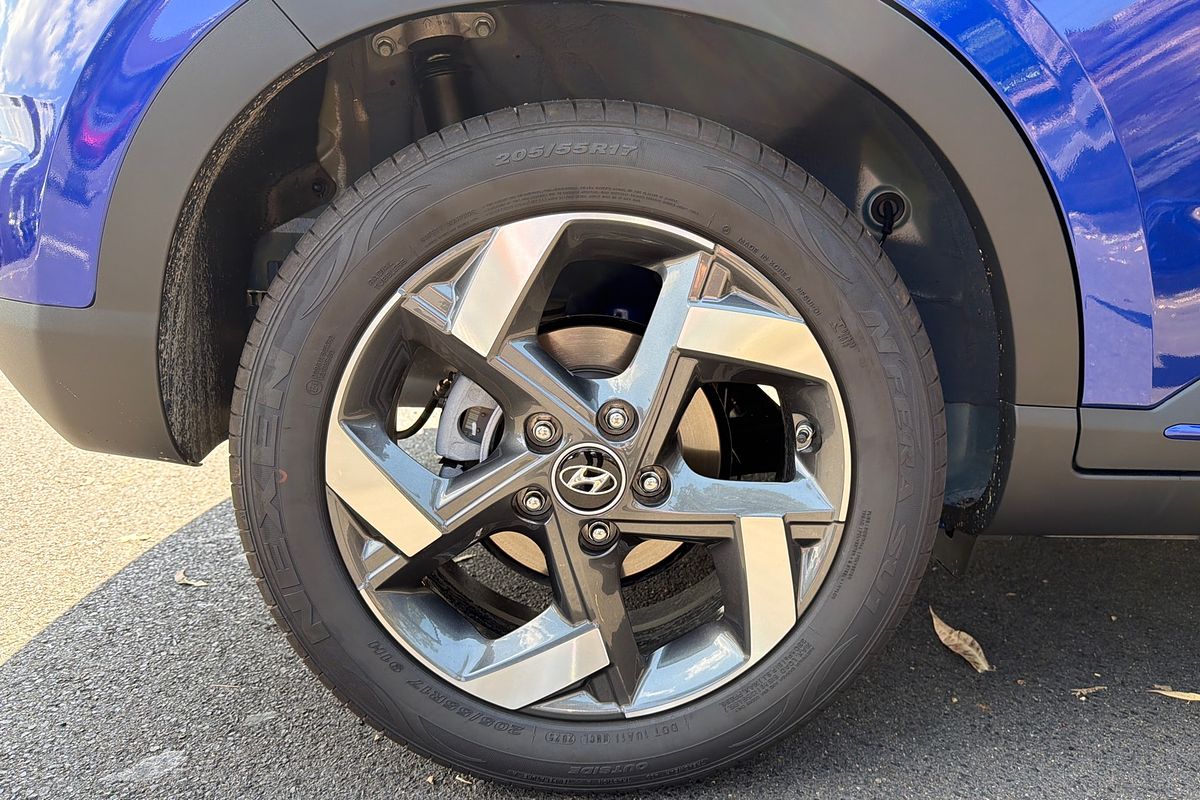 2025 Hyundai Venue Elite QX.V5