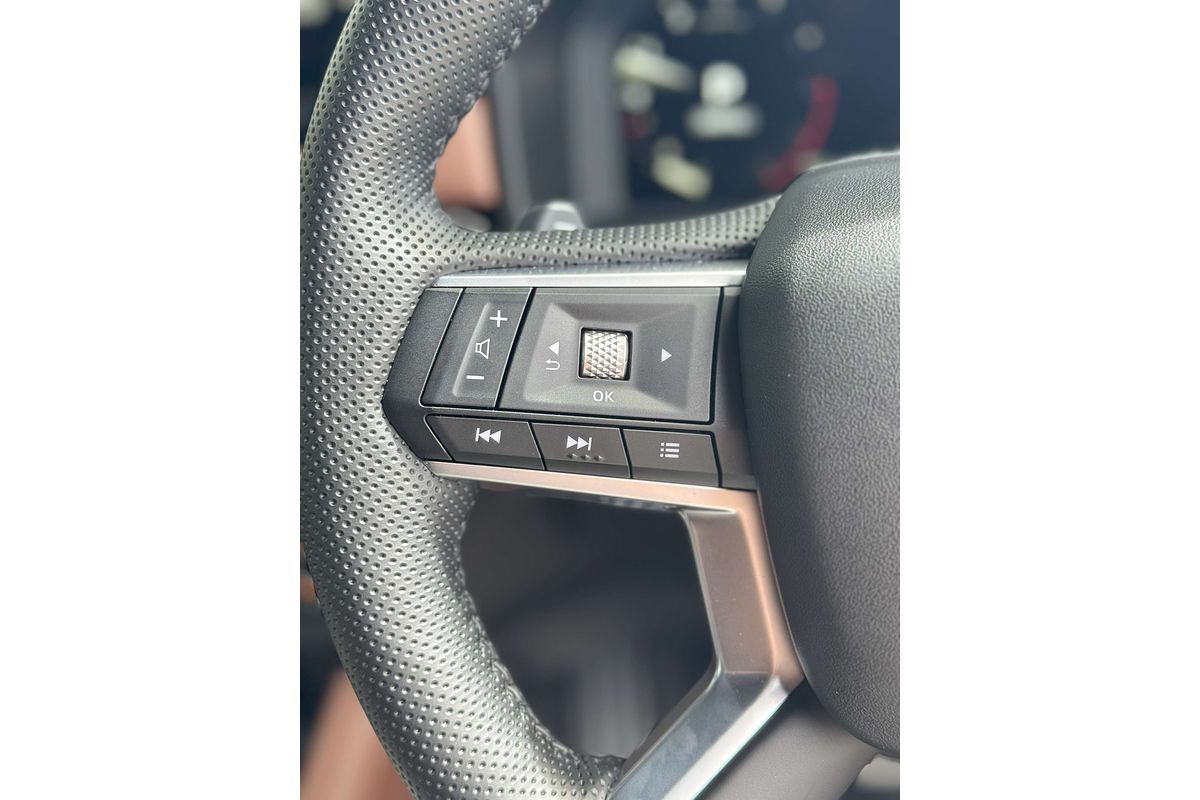 2025 Mitsubishi Outlander Exceed Tourer ZM