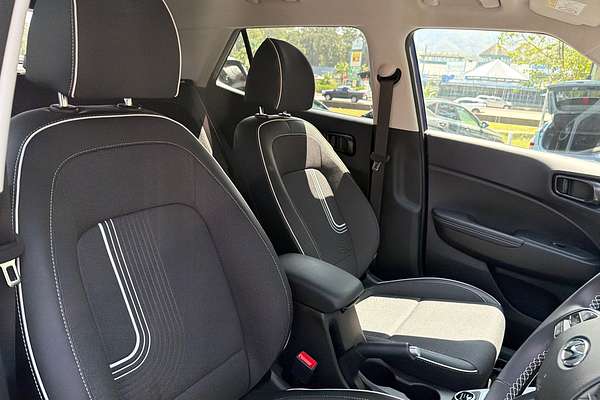 2025 Hyundai Venue Elite QX.V5