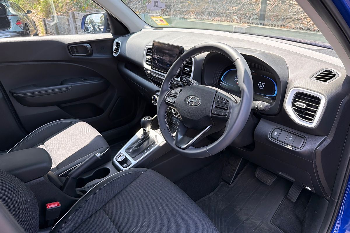 2025 Hyundai Venue Elite QX.V5