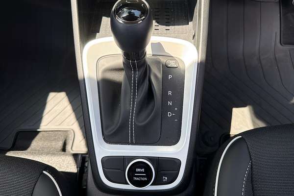 2025 Hyundai Venue Elite QX.V5