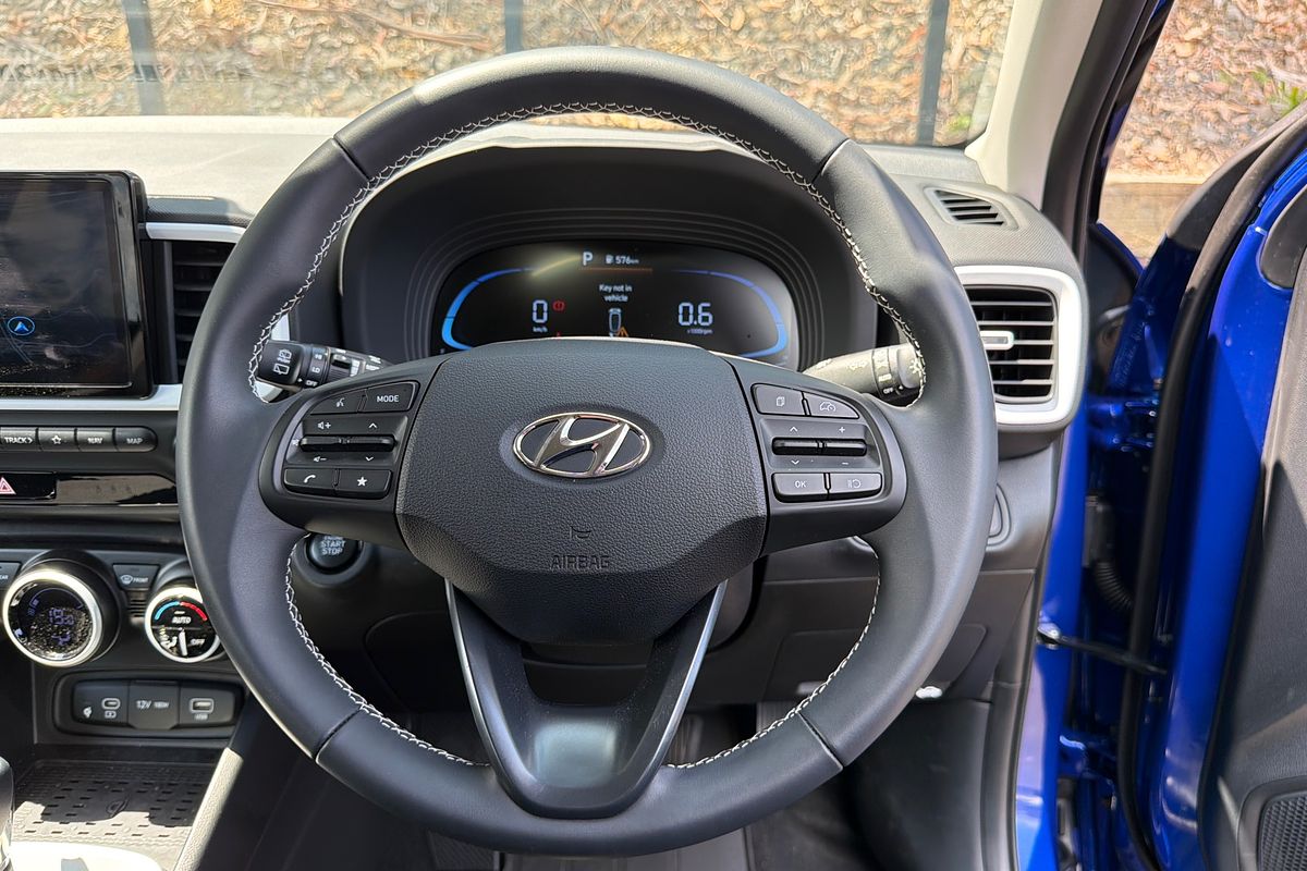 2025 Hyundai Venue Elite QX.V5