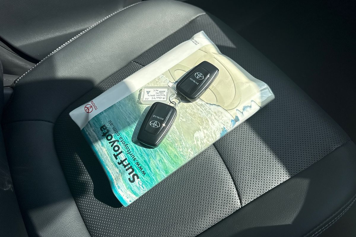 2023 Toyota RAV4 Cruiser AXAH52R