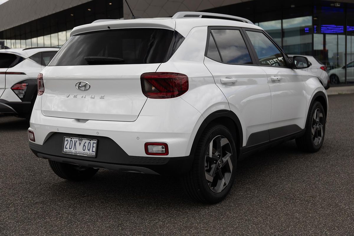 2025 Hyundai Venue Elite QX.V5
