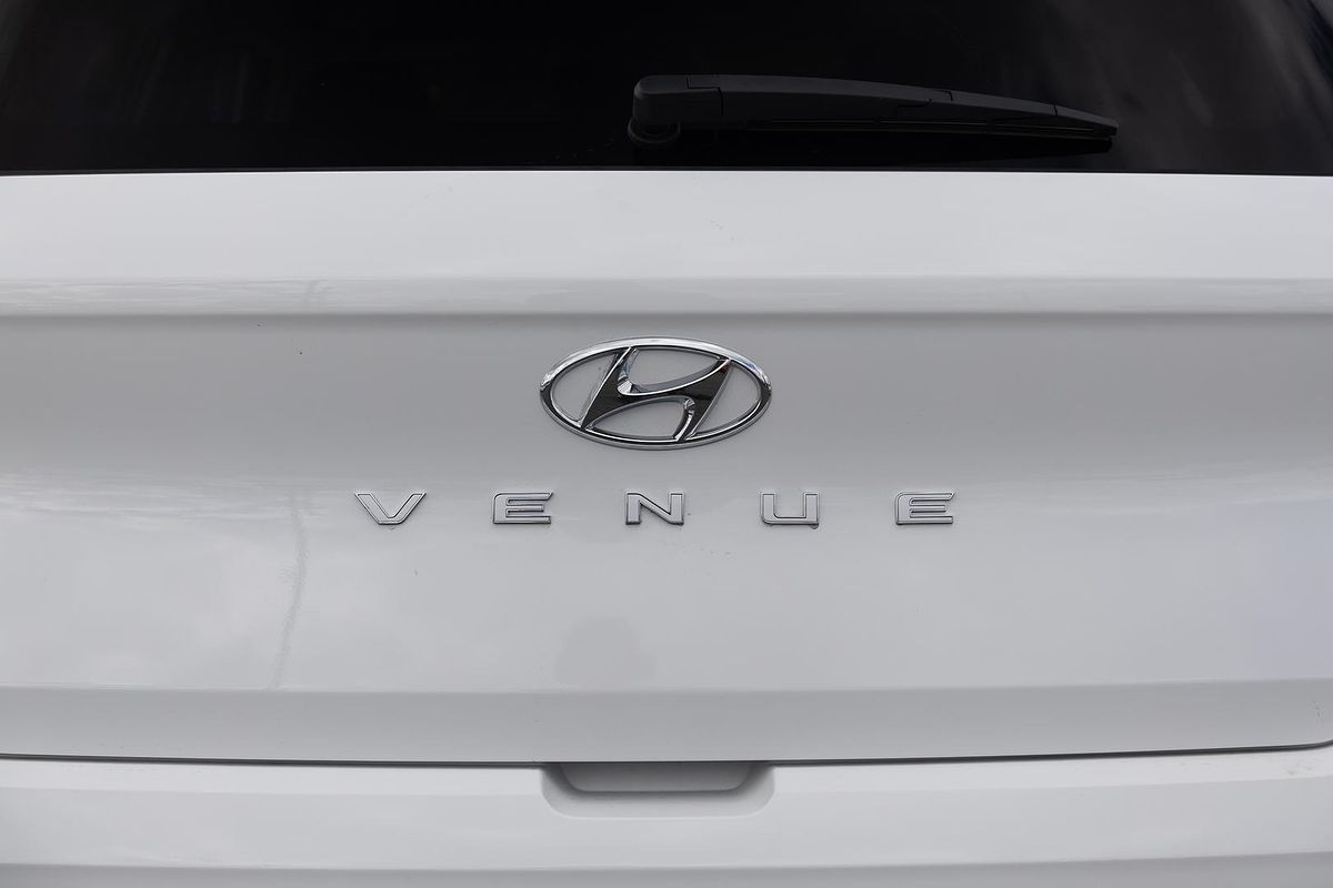 2025 Hyundai Venue Elite QX.V5