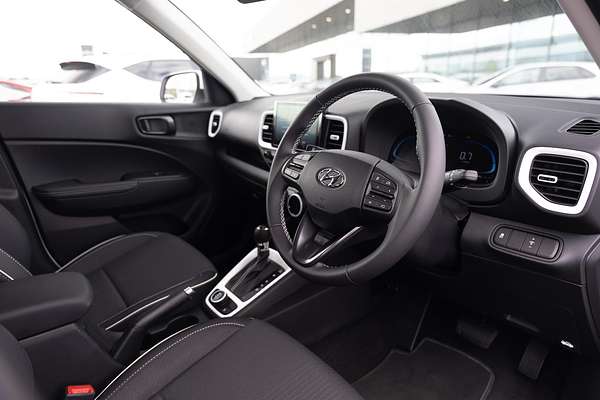 2025 Hyundai Venue Elite QX.V5
