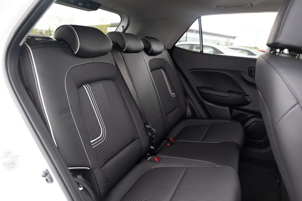 2025 Hyundai Venue Elite QX.V5