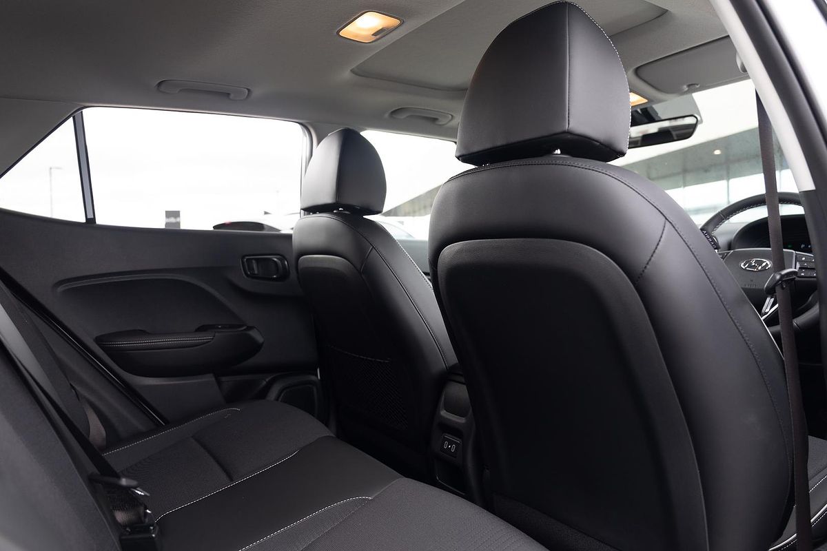 2025 Hyundai Venue Elite QX.V5