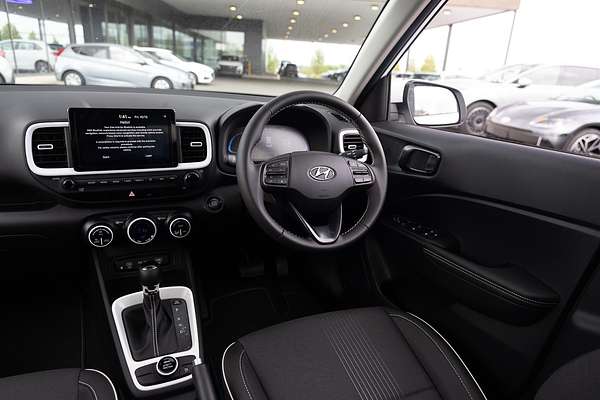 2025 Hyundai Venue Elite QX.V5