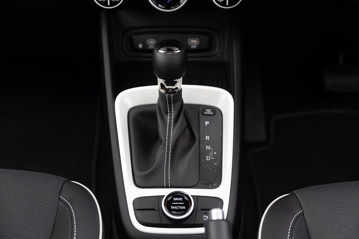 2025 Hyundai Venue Elite QX.V5