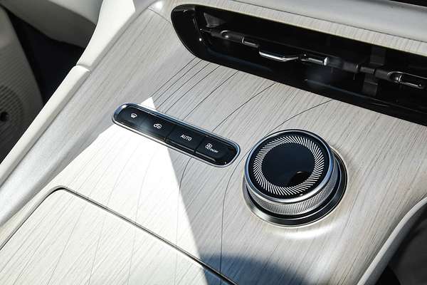 2025 Geely EX5 Inspire E245