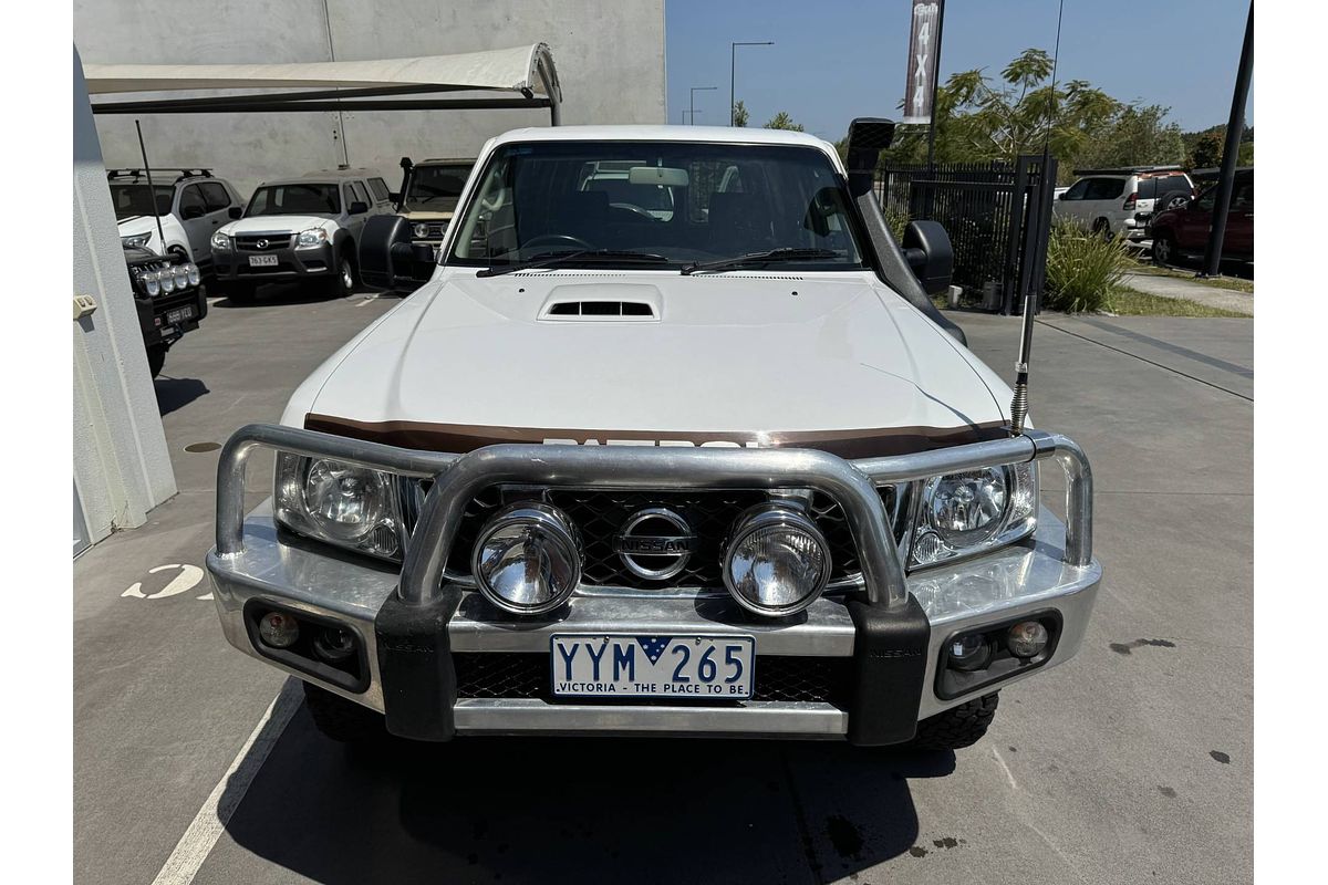2012 Nissan Patrol ST Simpson 50th Anniversary GU 8