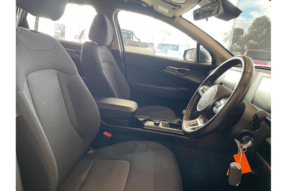 2024 Kia Sportage S NQ5