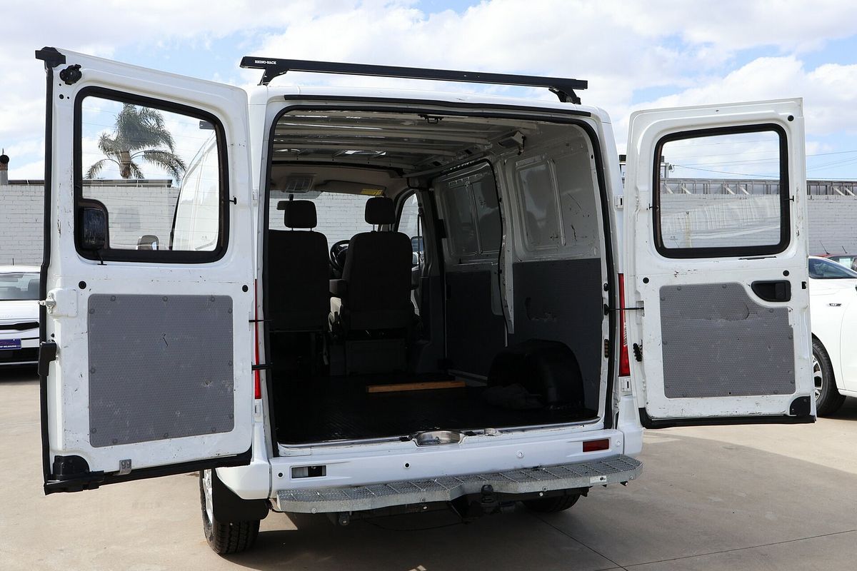 2022 LDV V80 SWB Low Roof