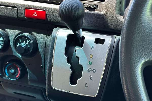 2018 Toyota Hiace Commuter KDH223R ELWB High Roof