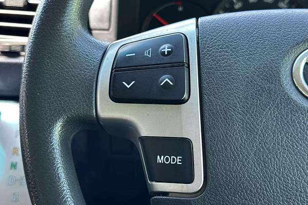 2018 Toyota Hiace Commuter KDH223R ELWB High Roof