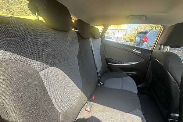 2013 Hyundai Accent Active RB
