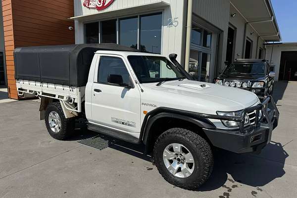 2005 Nissan Patrol DX SINGLE CAB GU II