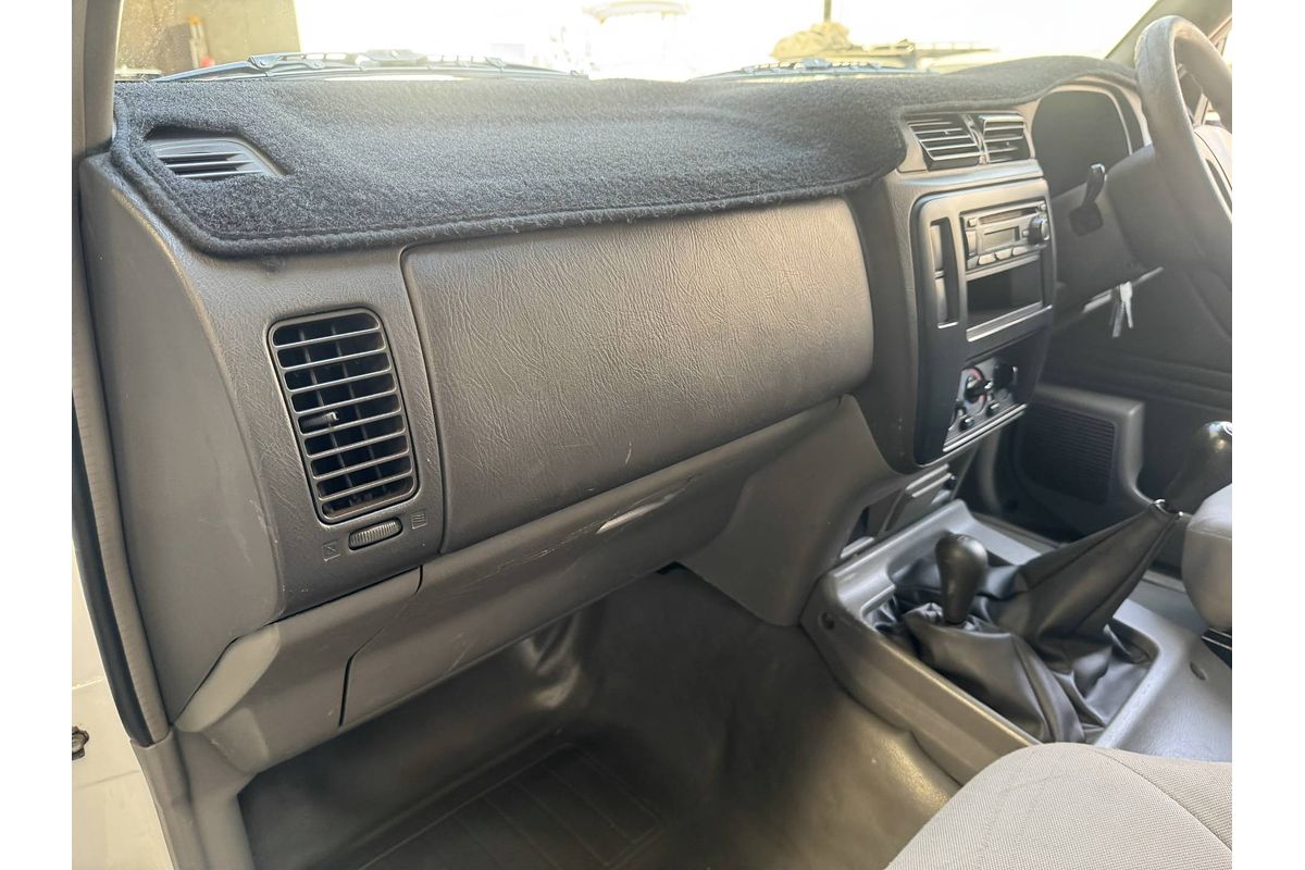 2005 Nissan Patrol DX SINGLE CAB GU II