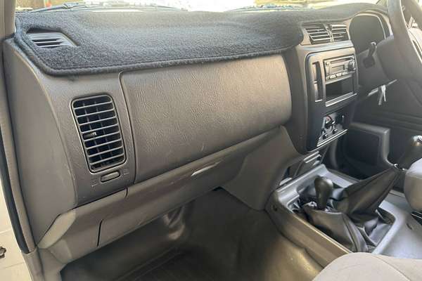 2005 Nissan Patrol DX SINGLE CAB GU II