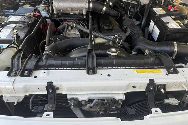2005 Nissan Patrol DX SINGLE CAB GU II