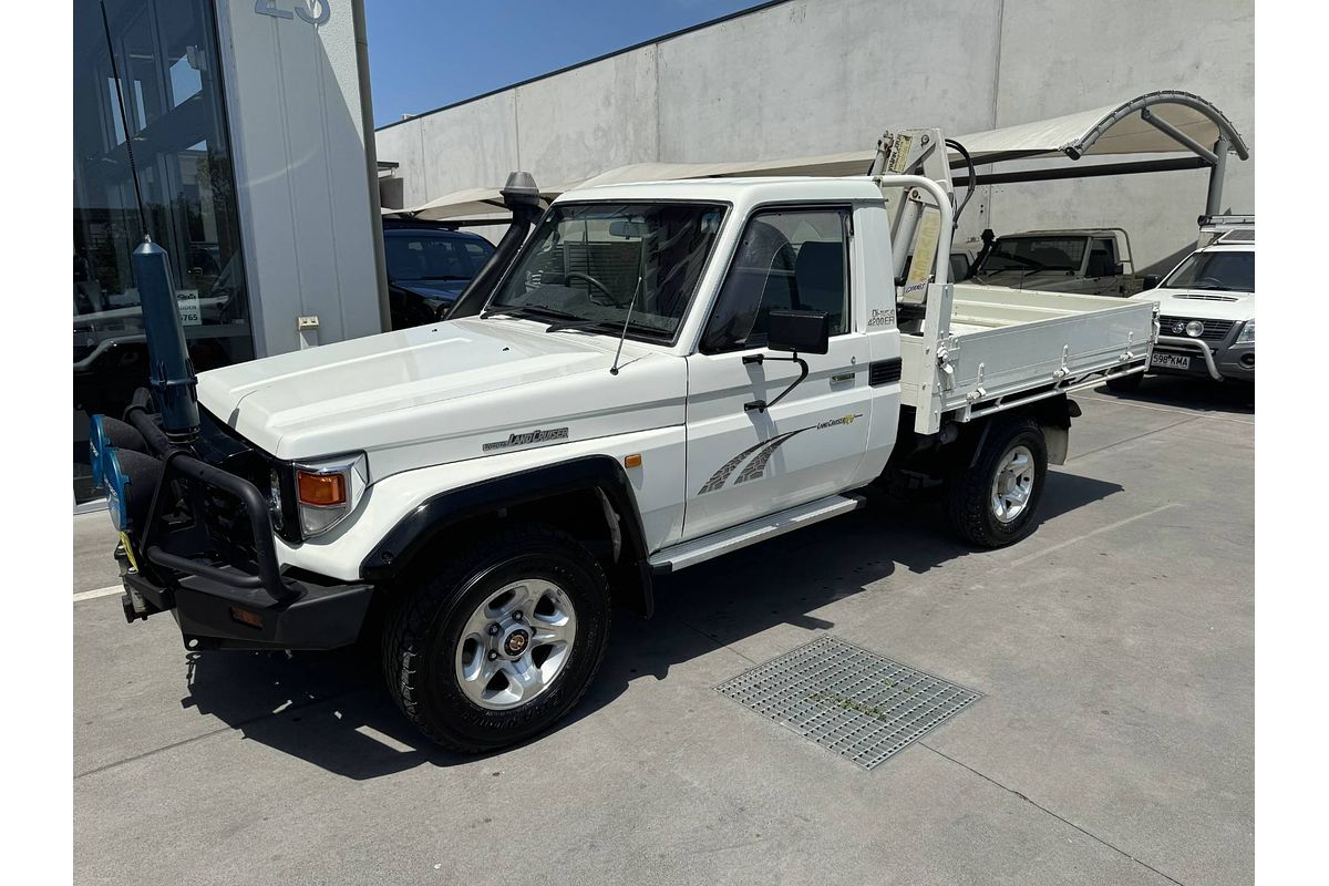 2002 Toyota Landcruiser RV HDJ79R 4X4