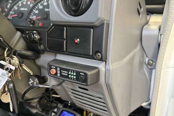 2002 Toyota Landcruiser RV HDJ79R 4X4