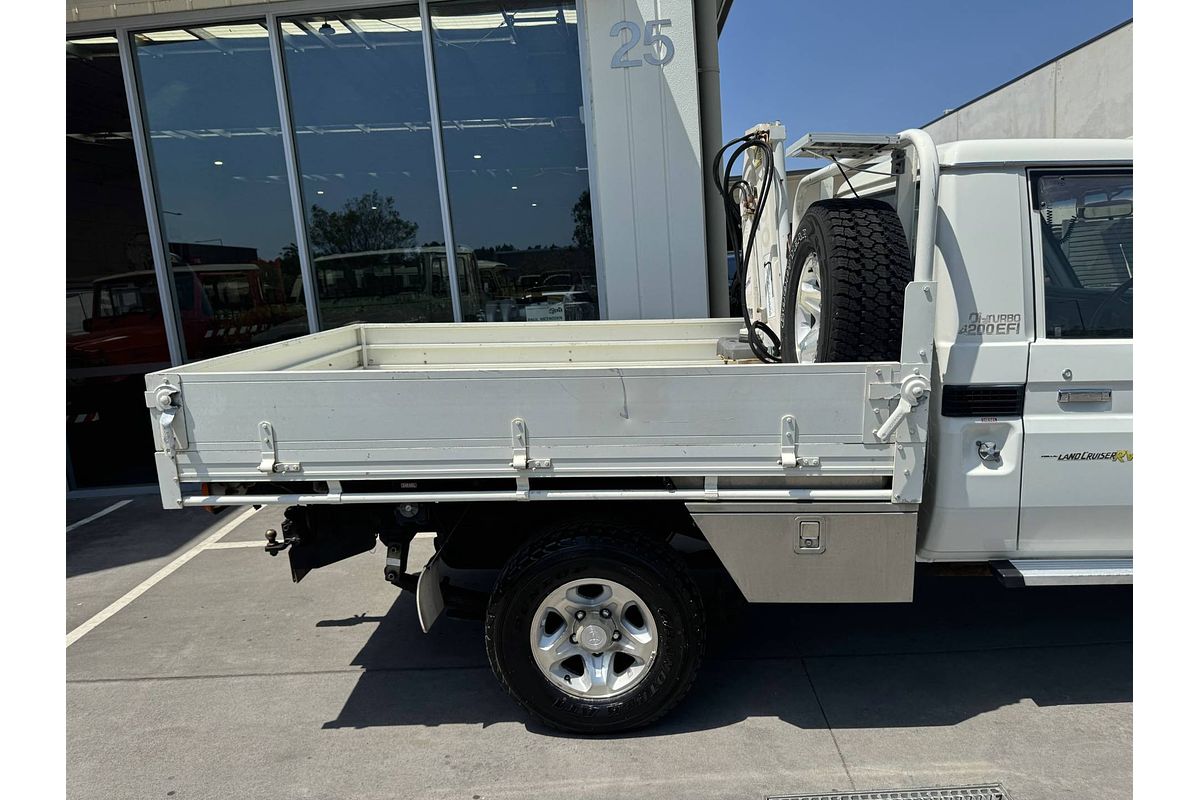 2002 Toyota Landcruiser RV HDJ79R 4X4