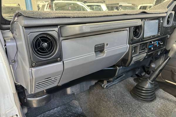 2002 Toyota Landcruiser RV HDJ79R 4X4